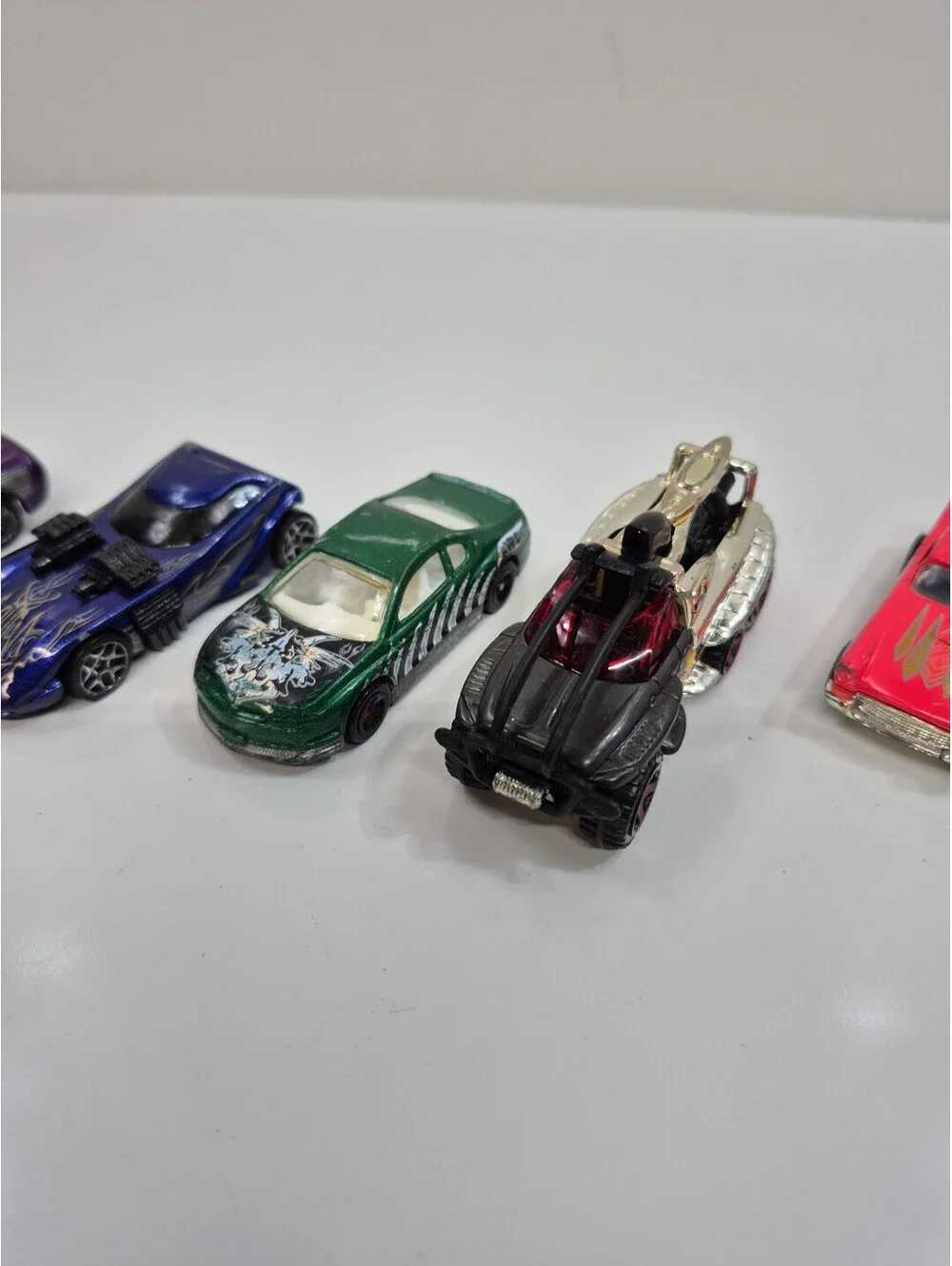 Hot Wheels Lot  of 6 Vintage Cars 1/64
